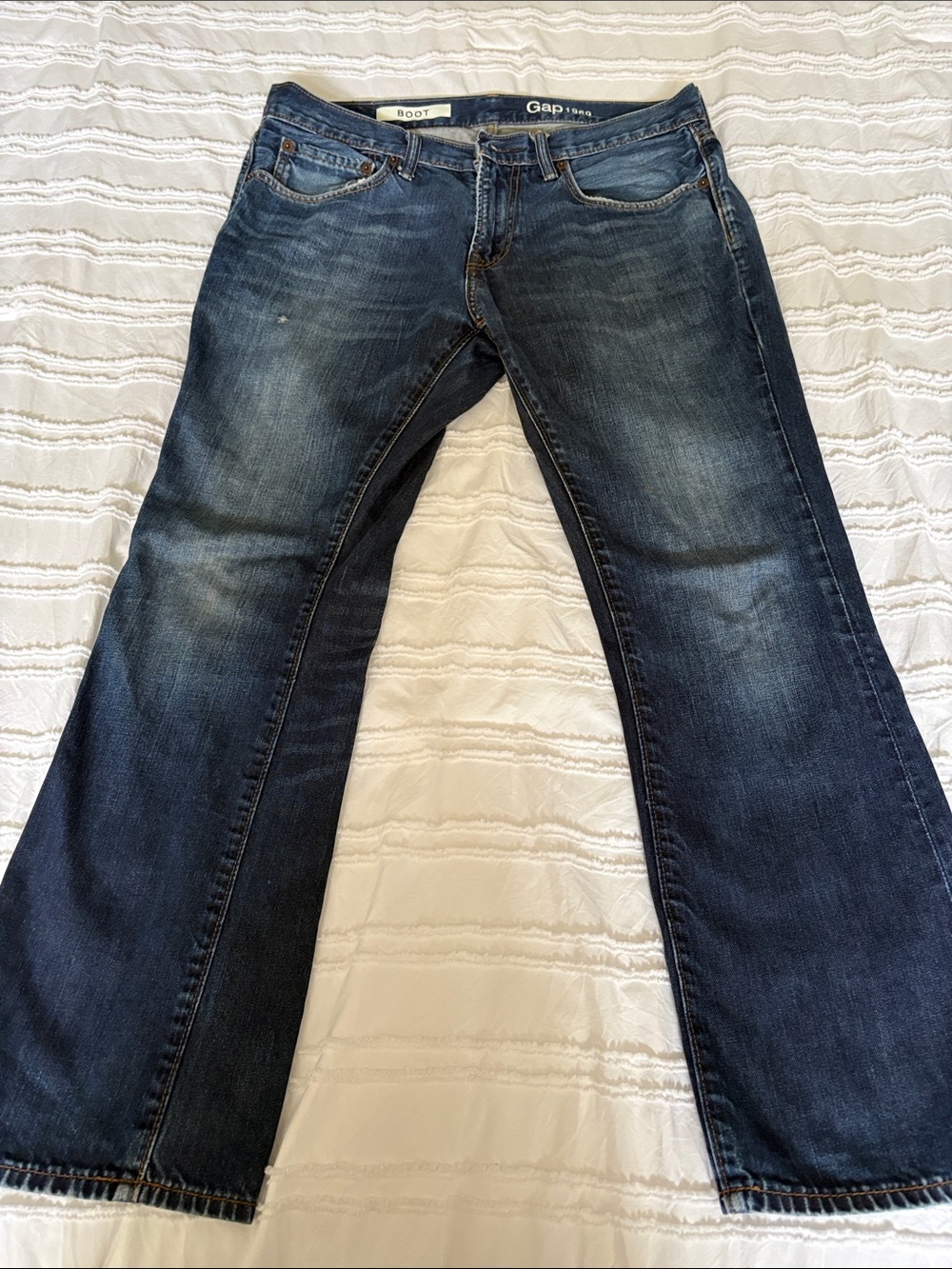 GAP Men’s Bootcut Jeans in Faded Indigo